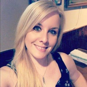 Meet your Posher, Deanna